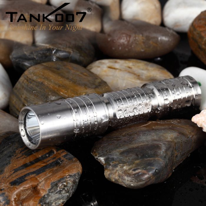 E3 Q5 Outdoor Portable Flashlight-Discontinued Stainless Steel Nature - Image 3