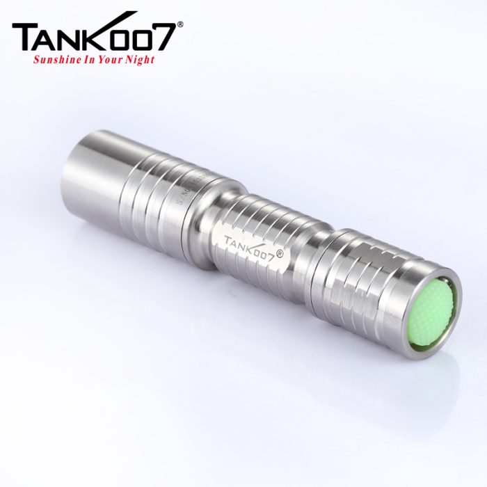 E3 Q5 Outdoor Portable Flashlight-Discontinued Stainless Steel Nature - Image 4