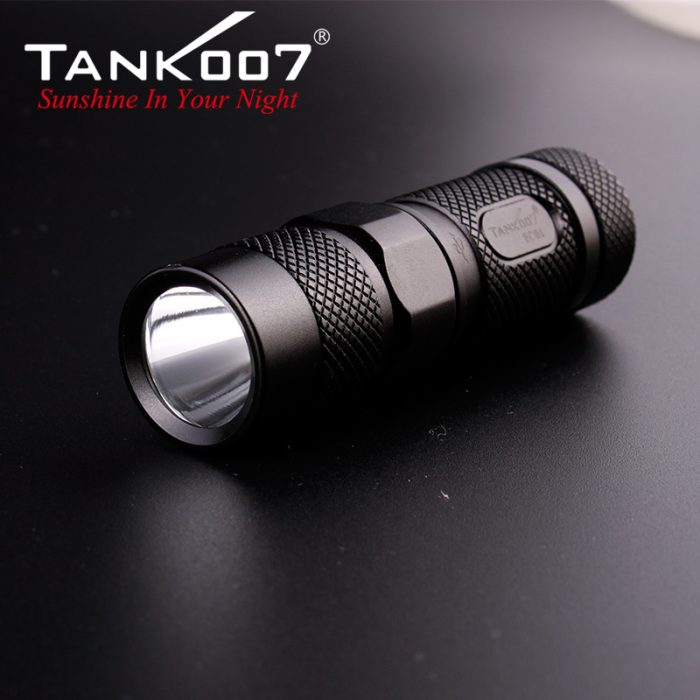 EC01 Protable mini usb rechargeable magnetic flashlight-Discontinued - Image 5