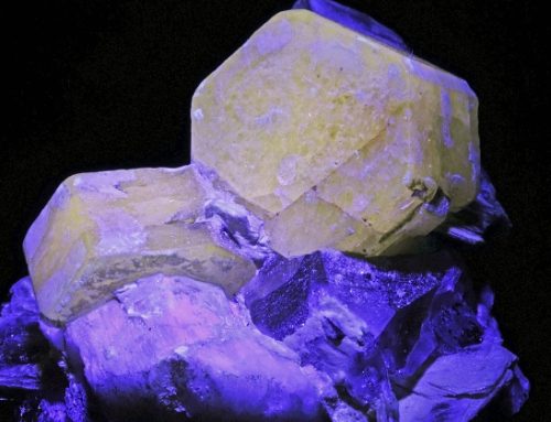 How to Use a UV Flashlight for Mineral Identification: Step-by-Step Guide